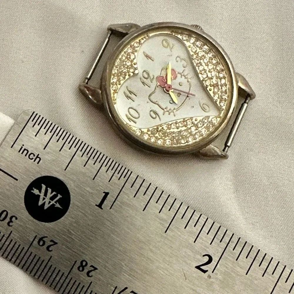 Hello Kitty Sanrio heart watch - Picture 6 of 6